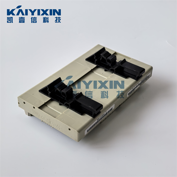 6SE7090-0XX84-3DB0-SIEMENS-YWI