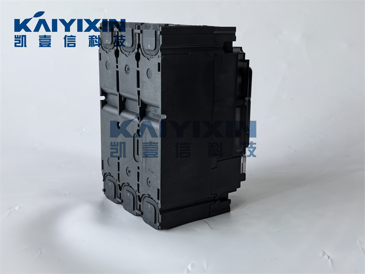C25B3TM250-NSX250B-TM250D-3P-250A-schneider-Un7