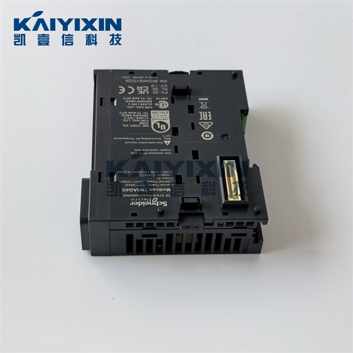 TM3AQ4G-schneider-8B9