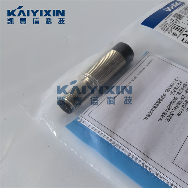 E2B-M18KN10-M1-B1-OMRON-dKJ