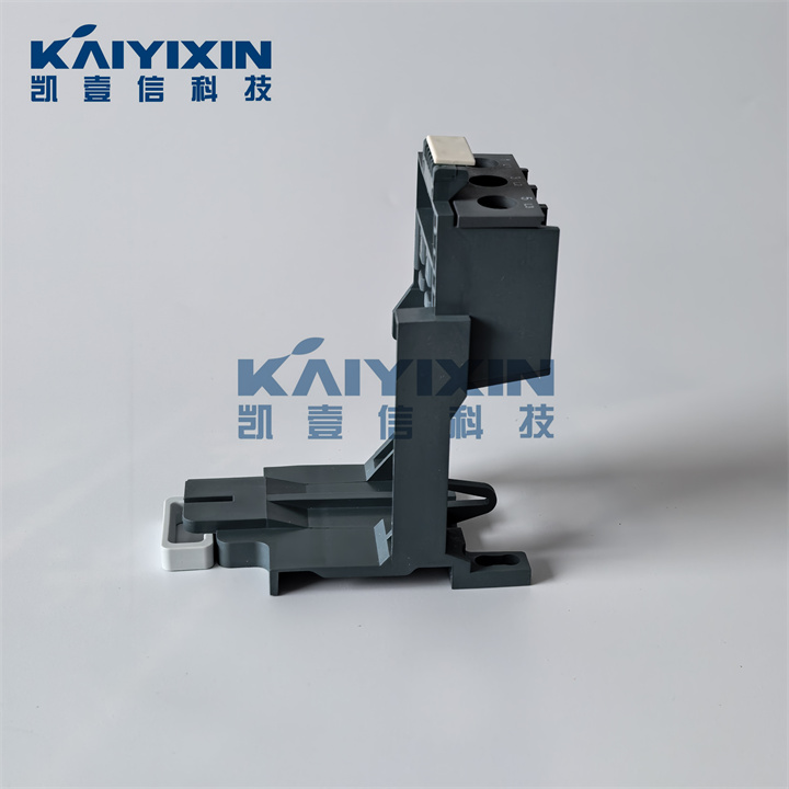 LAEB1N-schneider-xge